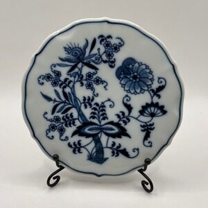Vintage Blue Danube‎ Trivet Hot Plate Scalloped Blue Onion Pattern Japan